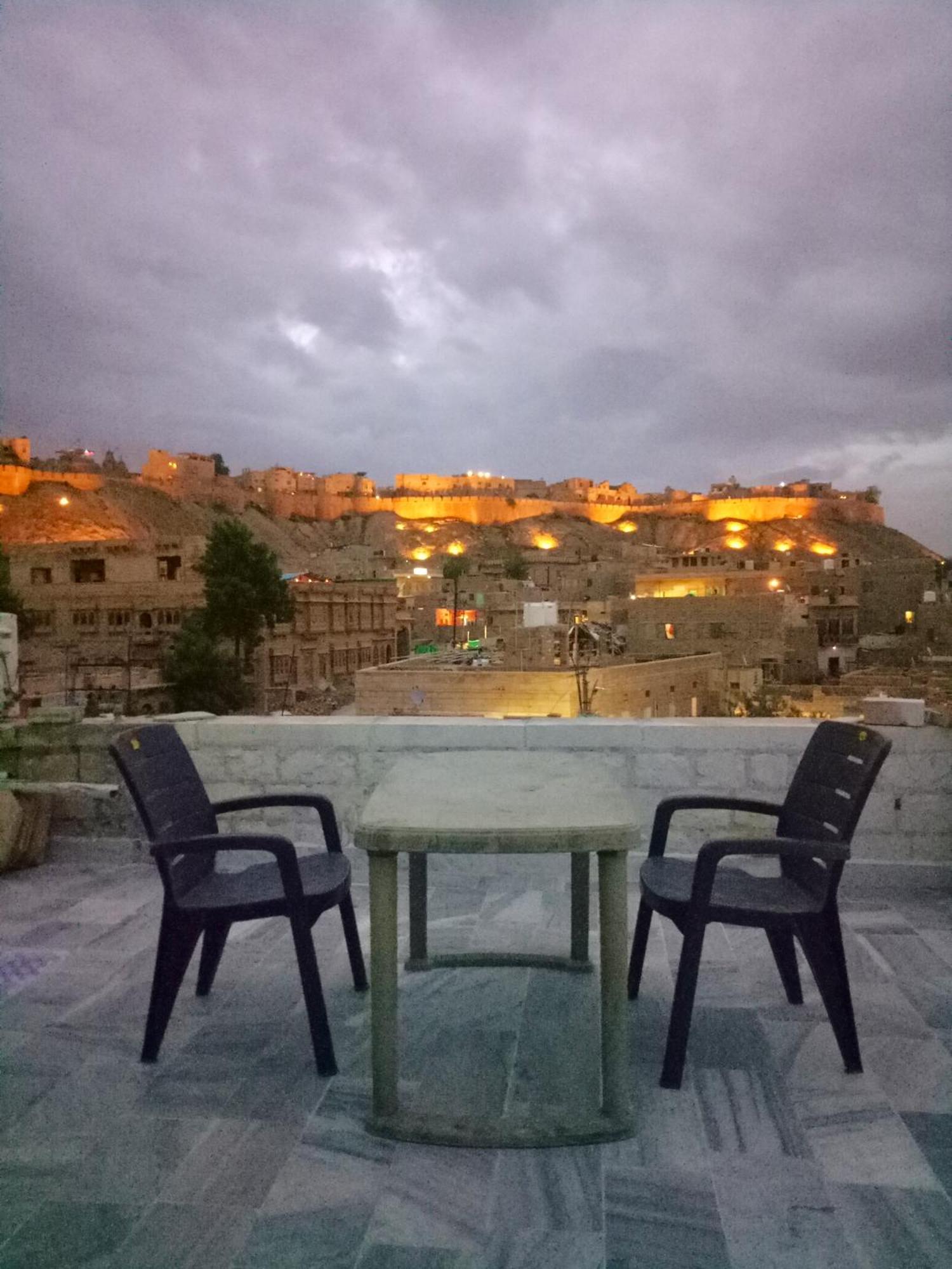 Hotel Desert Bloom Dzsaiszalmer Kültér fotó