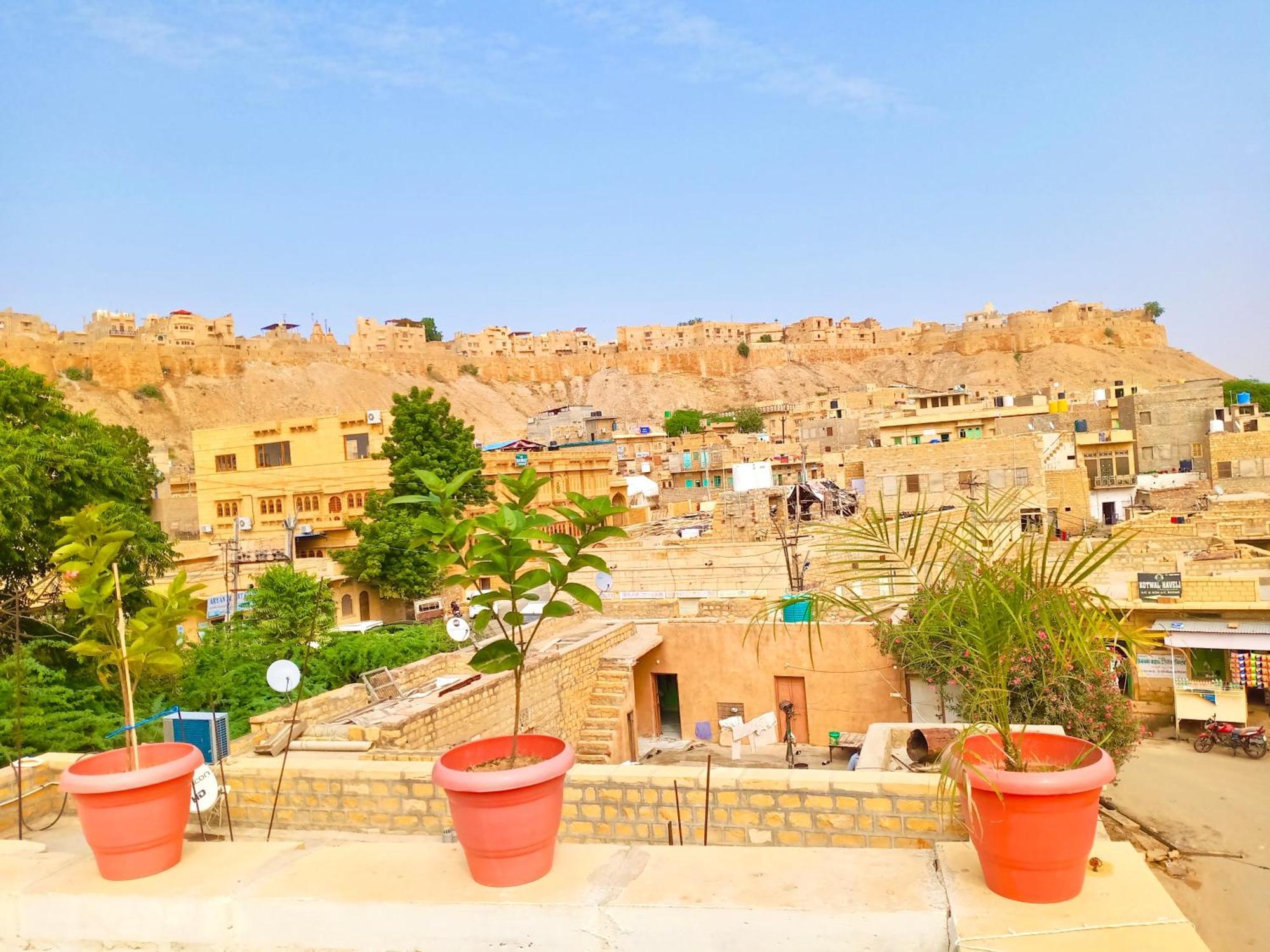 Hotel Desert Bloom Dzsaiszalmer Kültér fotó
